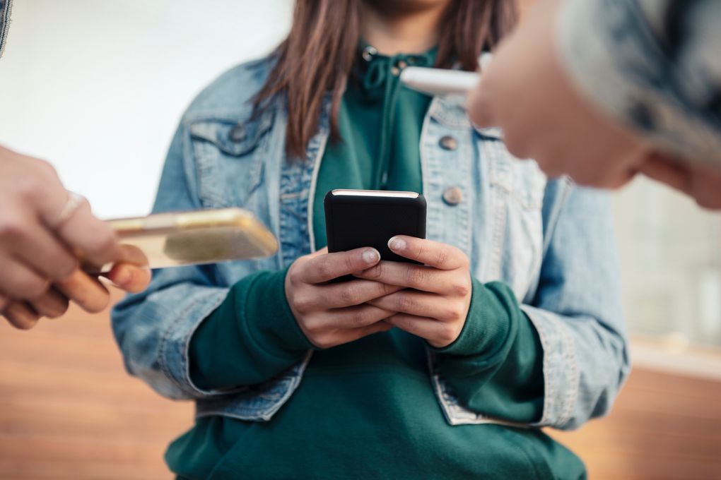 Bris och Telia vill ge barn och vuxna stöd kring artificiell intelligens (AI).